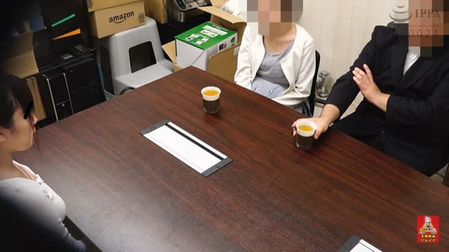 緊急事態OL 非常識放尿 五・五 サンプル画像 15