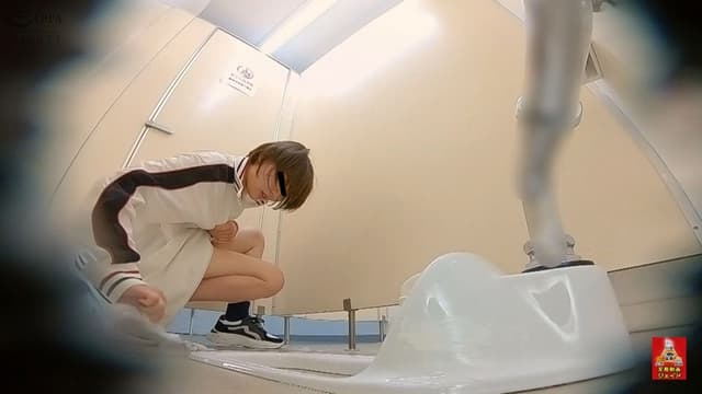 美ジョガー駆け込みお漏らし 21/2 サンプル画像 5
