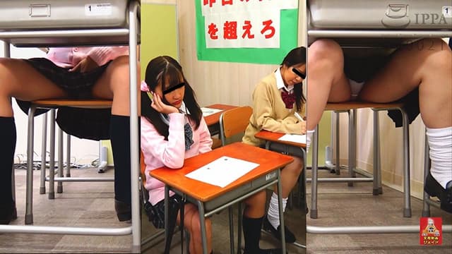 学習塾盗撮 ギリギリ間に合った！！ 塾生徒のおしっこ5 1/2 サンプル画像 3