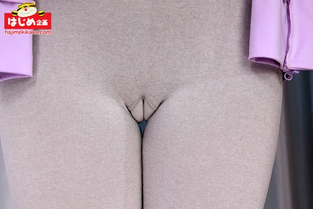デカ尻ピタパンまんぐりイキ我慢対決！限界突破で染み付き赤面お漏らし大絶頂 負けたらマ○コ丸出し種付けプレス中出しFUCK！Vol.3 サンプル画像 1