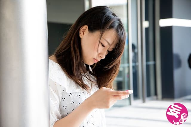 ハメたらドエロ！SEX中毒！中出しOK！！ サンプル画像 1