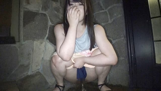 どこでもおしっこ！素人娘の大放尿37人 スロー再生でじっくり鑑賞できるマニア向け映像2 サンプル画像 7