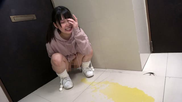 どこでもおしっこ！素人娘の大放尿38人 スロー再生でじっくり鑑賞できるマニア向け映像 6 サンプル画像 7