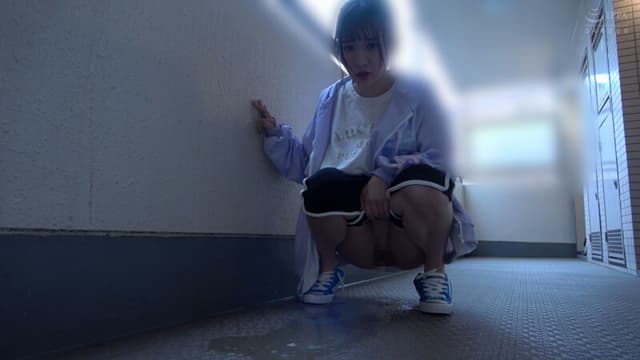 どこでもおしっこ！素人娘の大放尿25人 スロー再生でじっくり鑑賞できるマニア向け映像10 サンプル画像 7