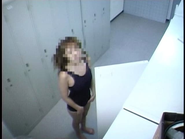 潜入！！少女更衣室・トイレ盗撮 サンプル画像 14