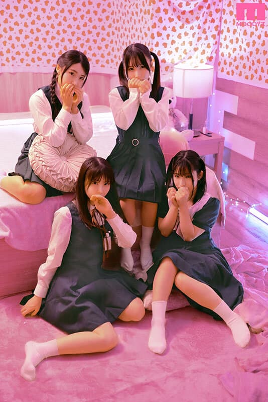 原宿のミニマムエンジェルが集まる合法未使用ワレメ見学クラブへようこそ サンプル画像 1