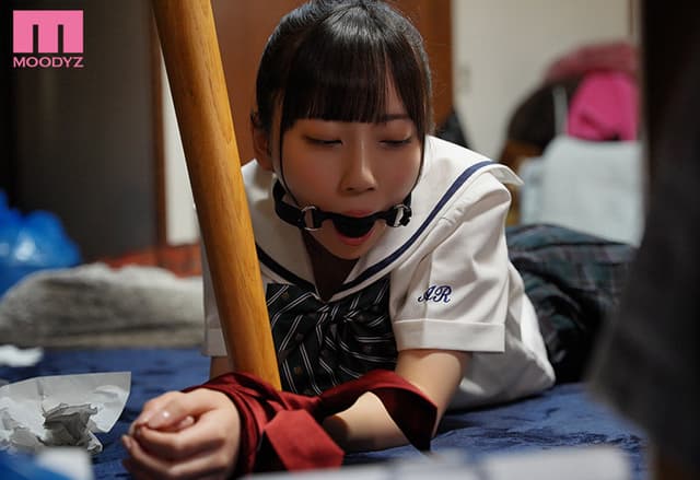 「りっかちゃんに彼氏が出来たなんて…」 10年分の片思いが爆発する隣人の異常性欲オヤジが媚薬でキメセク監禁 ゴミ部屋で汗だく失禁いいなり同棲させられた3日間 小野六花 サンプル画像 13