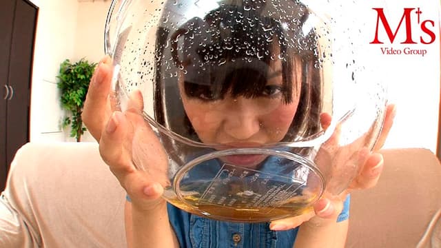 若葉ちゃんオシッコ飲んだ！初飲尿中出し34発 尾上若葉 サンプル画像 5
