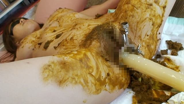 写っている女性たちが誰にも知られたくなかった後悔の8タイトル サンプル画像 4