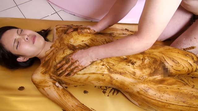 脱糞初公開 塗糞初体験 良質極太健康便女子 鈴村もも子 サンプル画像 12