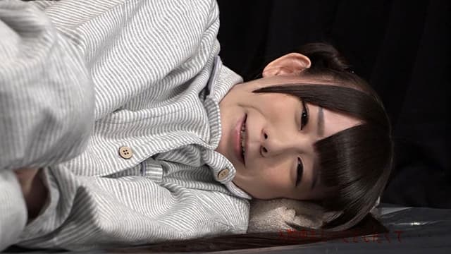 美女だらけのおもらし生放送（1）完全版～恥じらいながらも溢れ出るオシッコ サンプル画像 7