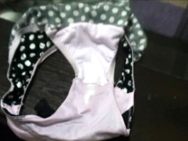 投稿素人自宅撮影 私の汚れた下着 23 サンプル画像 9