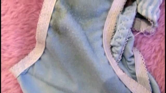 投稿素人自宅撮影 私の汚れた下着 25 サンプル画像 12
