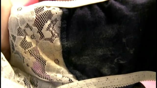 投稿素人自宅撮影 私の汚れた下着 25 サンプル画像 17