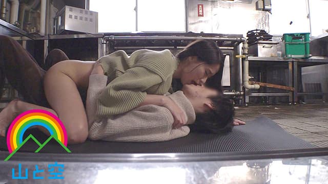 暴飲露出 飲んだ酒は野ションで放出！抜いた精子は野外でごっくん！発情MAX泥●ヤリマンがメス本能全開でザー汁哀願5搾精！！最後はラブホでガチイキ連続絶頂！通野未帆 サンプル画像 14