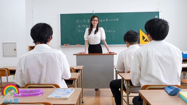 見られたくないけど見られたい性癖の先生が校内露出で潮吹き発情放尿羞恥 葵百合香 サンプル画像 1