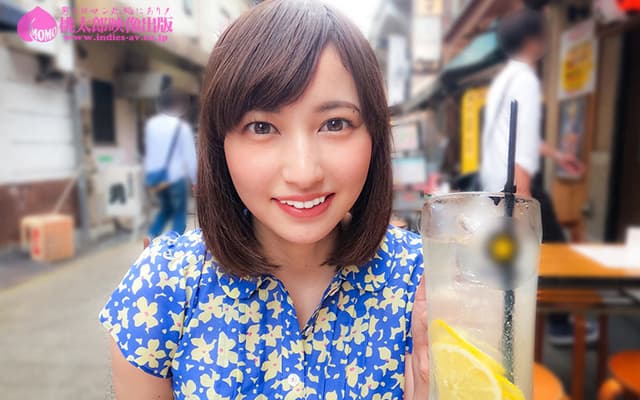 飲みログ自撮りせんべろ女子～飲みベーション高めスケベ美女のタダマンはしご酒～ 本田瞳 サンプル画像 1